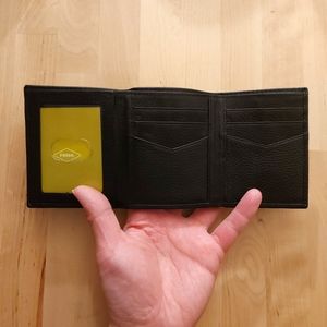 Fossil Men Tri-fold Wallet